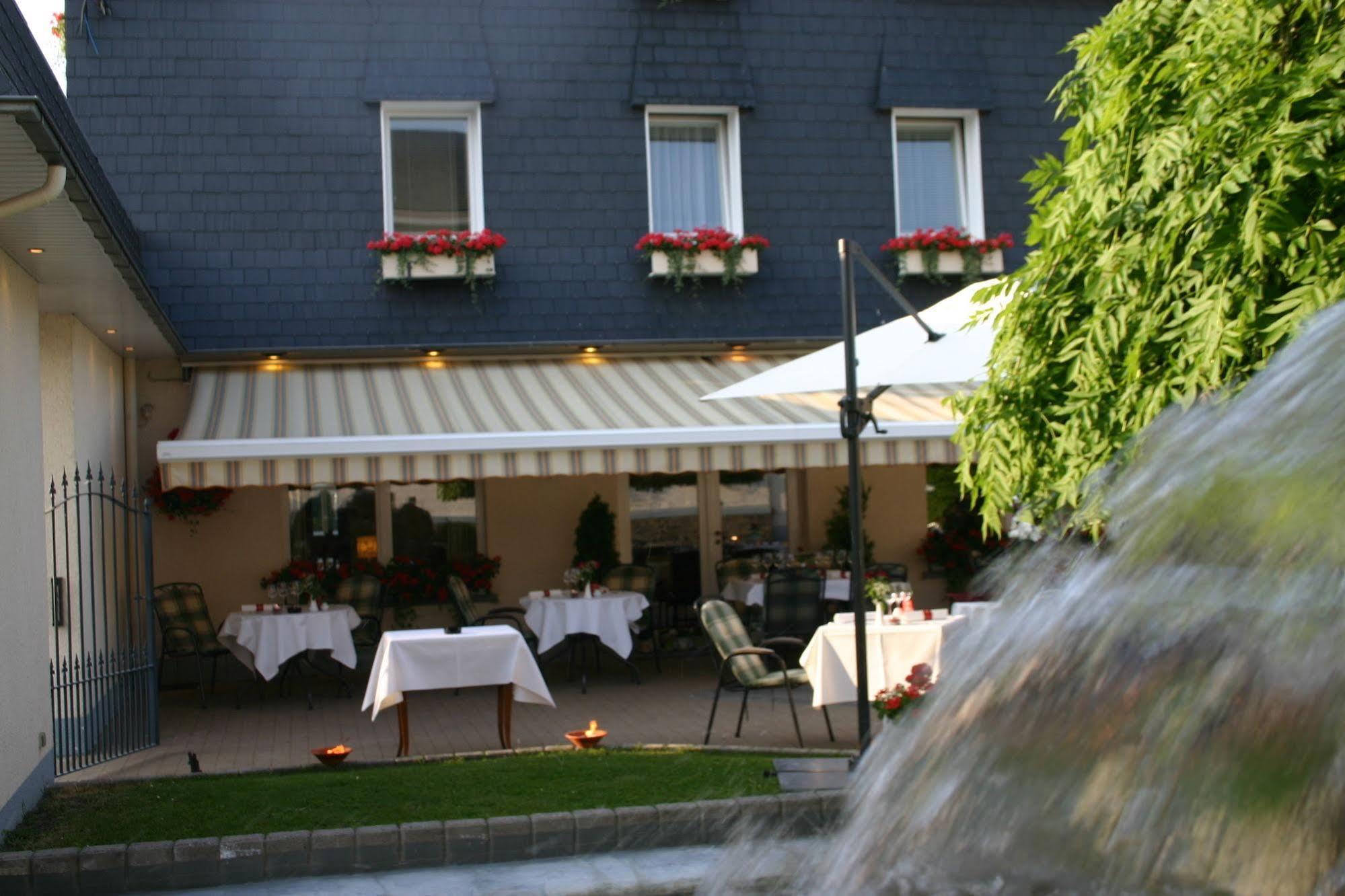Roannay - Francorchamps Hotel Eksteriør billede